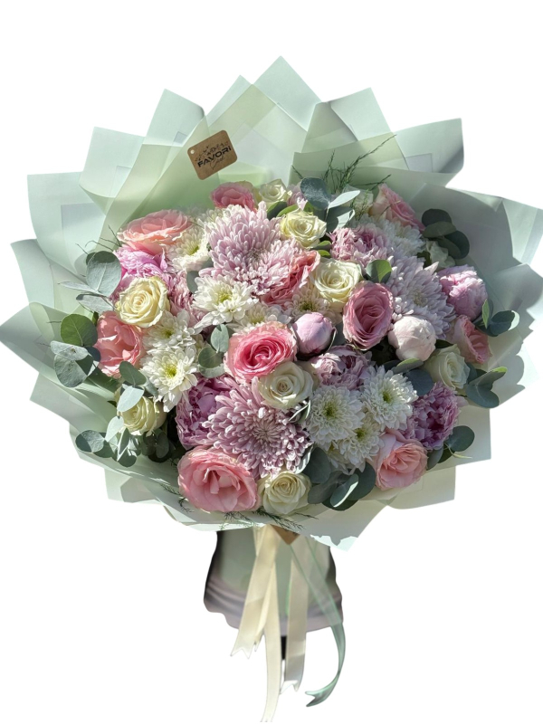 Pastel Rüya – Şakayık & Güllerle Lüks Buket