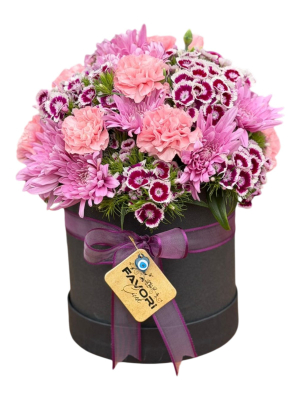 Kutuda Mevsim Çiçeği Aranjmanı